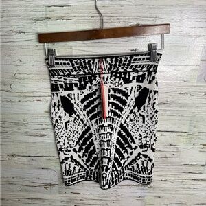 LEFT ON HOUSTON STRETCH MINI SKIRT bandage black white NWT size small